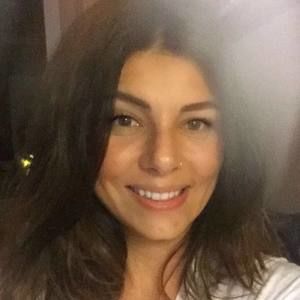 Meet your Posher, Raina